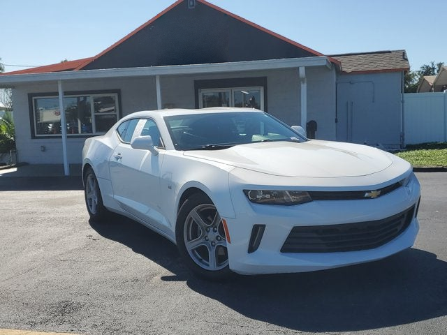 2016 Chevrolet Camaro 1LT, Summit White, front three-quarter view