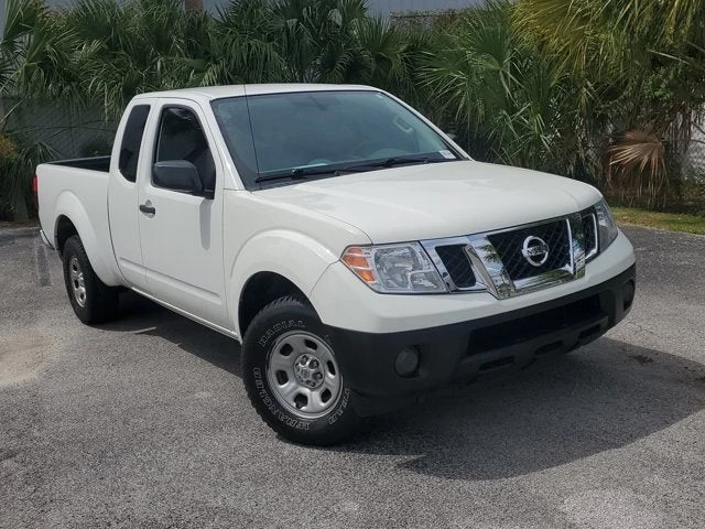 2016 Nissan Frontier S, Glacier White, side view