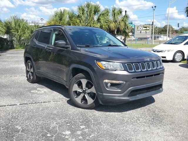 2017 Jeep Compass Latitude, Granite Crystal Metallic Clearcoat, side view