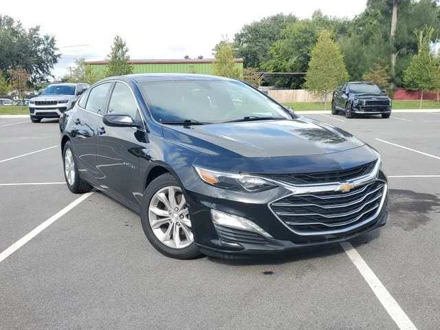 2020 Chevrolet Malibu LT, Mosaic Black Metallic, side view