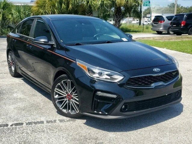 2020 Kia Forte GT, Aurora Black, front three-quarter view