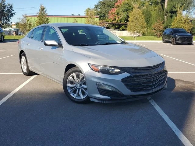 2021 Chevrolet Malibu LT, Silver Ice Metallic, side view