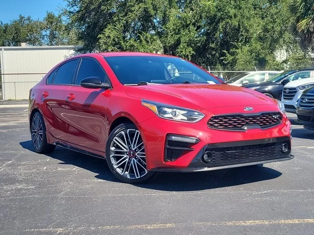2021 Kia Forte GT, Currant Red, front three-quarter view